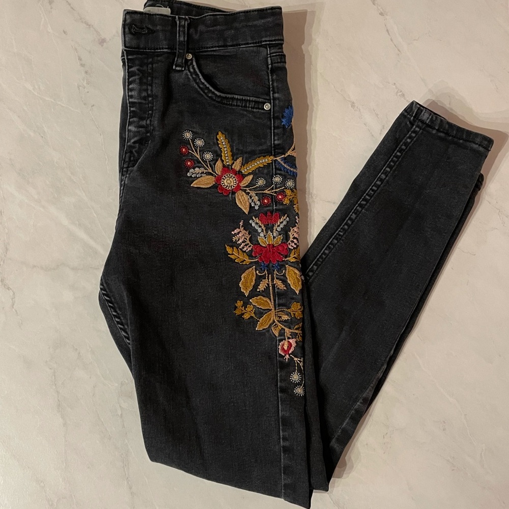 Topshop Moto Black Embroidered Jeans